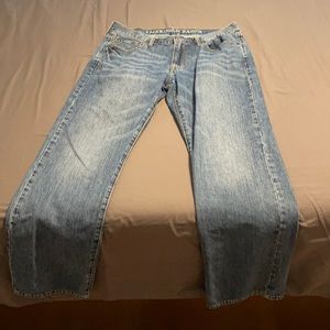 American Eagle men’s Jeans